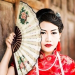 梁女士，影视艺术家